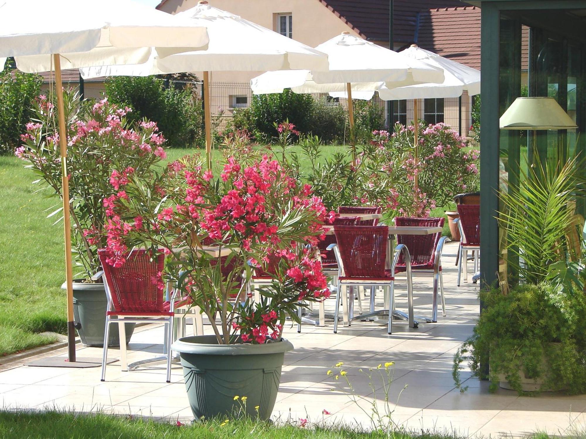 Hôtel Logis Entre Beauce et Perche Châteaudun Extérieur photo